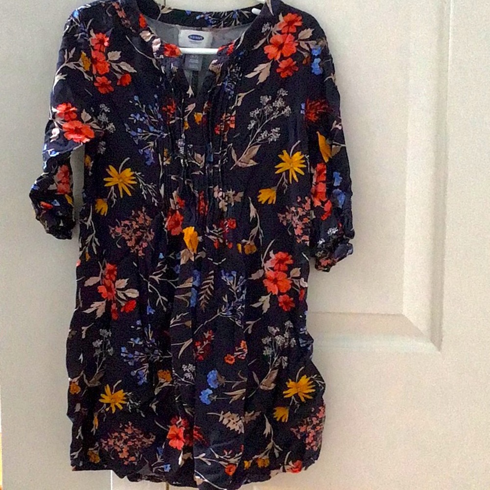 Girls Size 6-7 Gap Dress